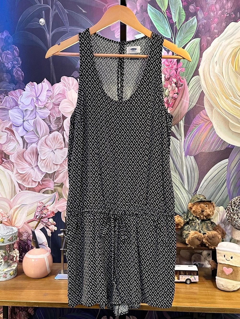 Old Navy Size M Geometric Print Tie Waist Romper